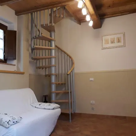 Lacasinadellerondini Holiday home *
